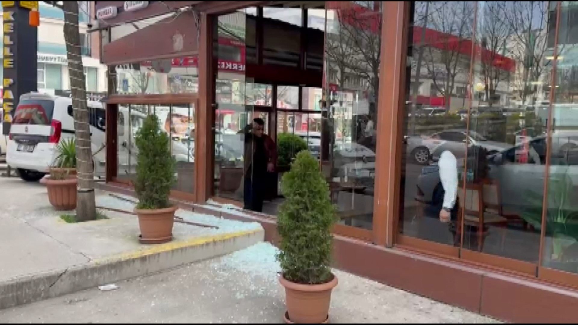 B E Y L I K D U Z U N D E R E S T O R A N A S I L A H L I S A L D I R I 1261518 375380